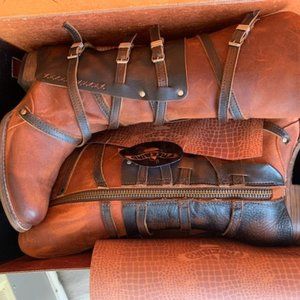 NIB Freebird Rylie Boot - Rust Suede size 9